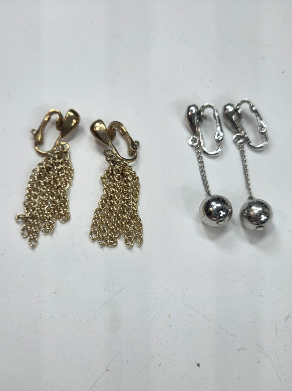 vintage sarah coventry silver tone gold tone  clip on earrings dangle fringe